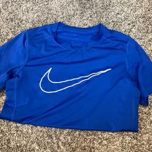 Boys Nike dry fit shirt